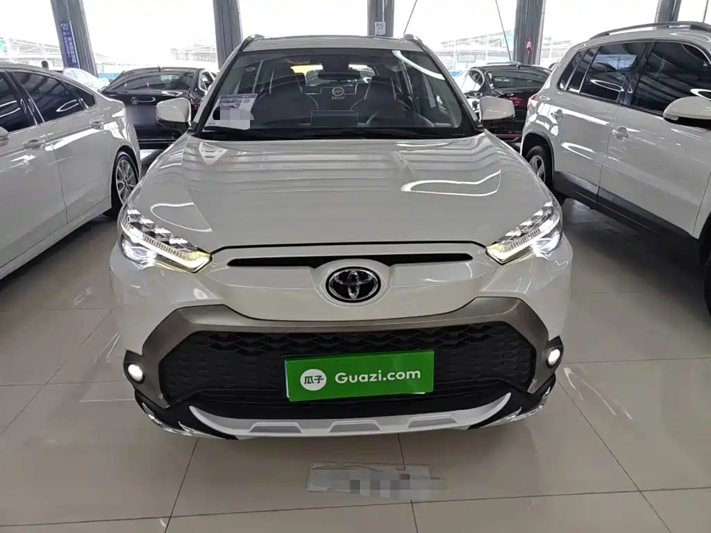 Toyota Frontlander 2022 2.0L CVT Luxury PLUS
