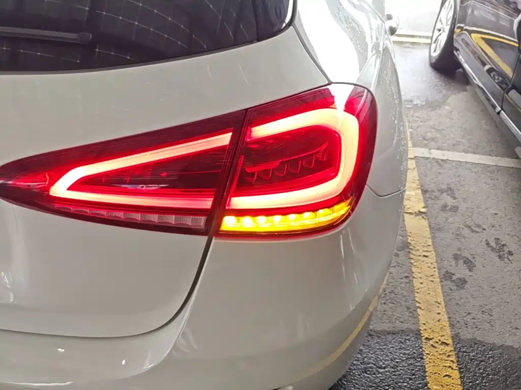 Mercedes-Benz A-Class (Import) — миниатюра 8