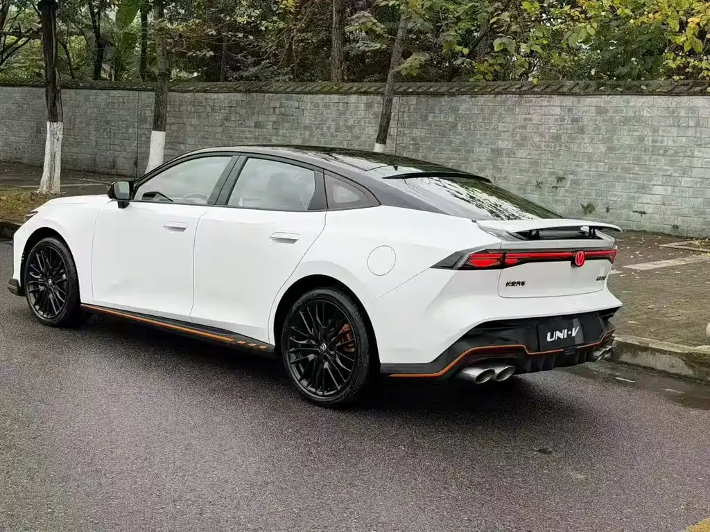 Changan UNI-V — миниатюра 2