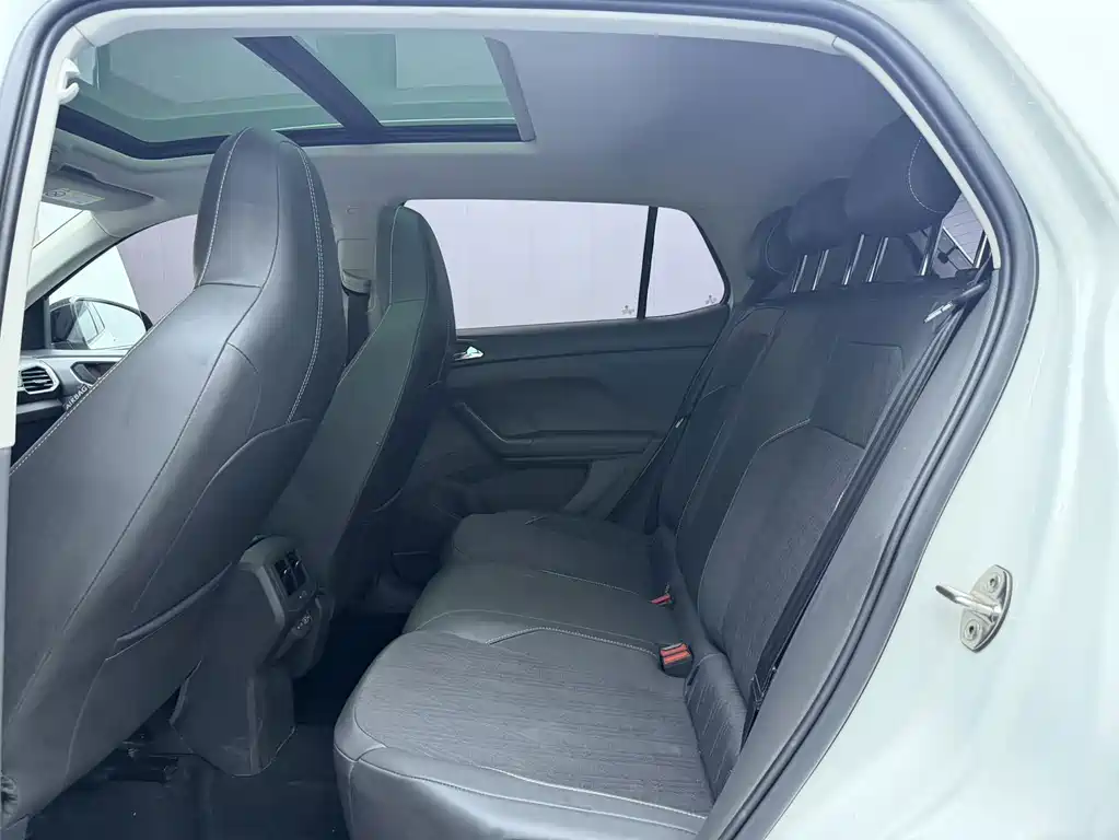 Volkswagen T-Cross 1.5L Auto Comfort Edition, фото 9