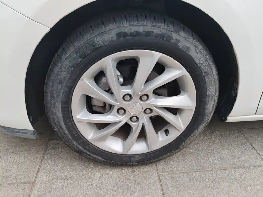 Buick Verano — миниатюра 23