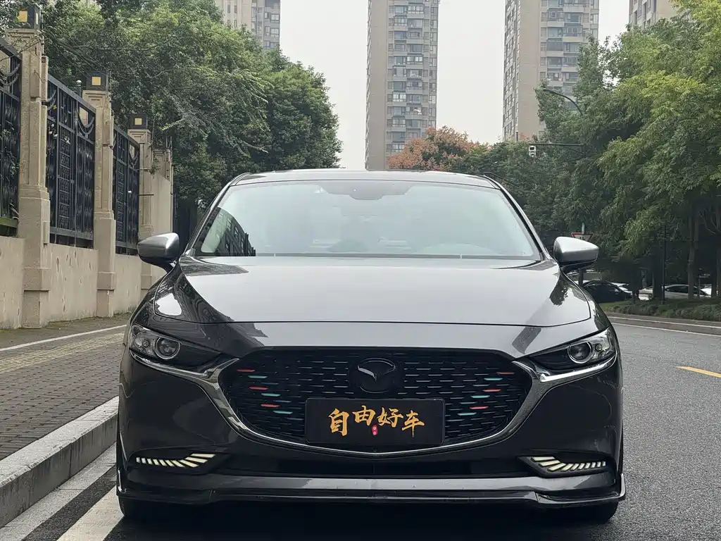 Mazda 3 Axela — миниатюра 2