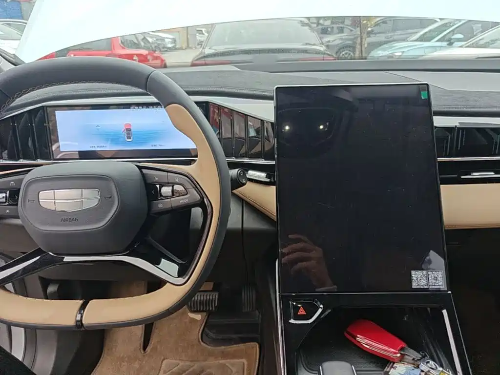 Geely Boyue L — миниатюра 10