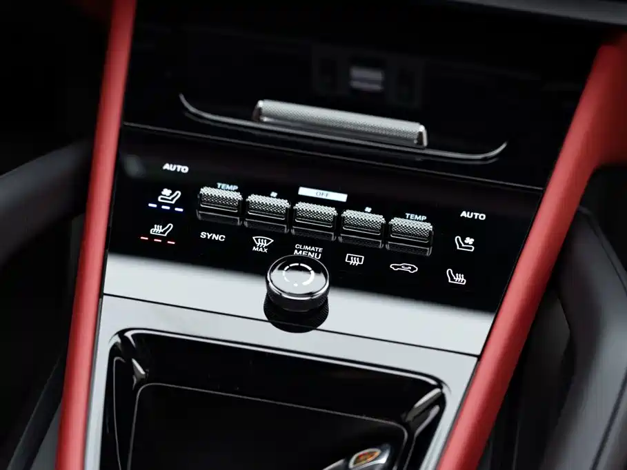 Porsche Cayenne — миниатюра 16
