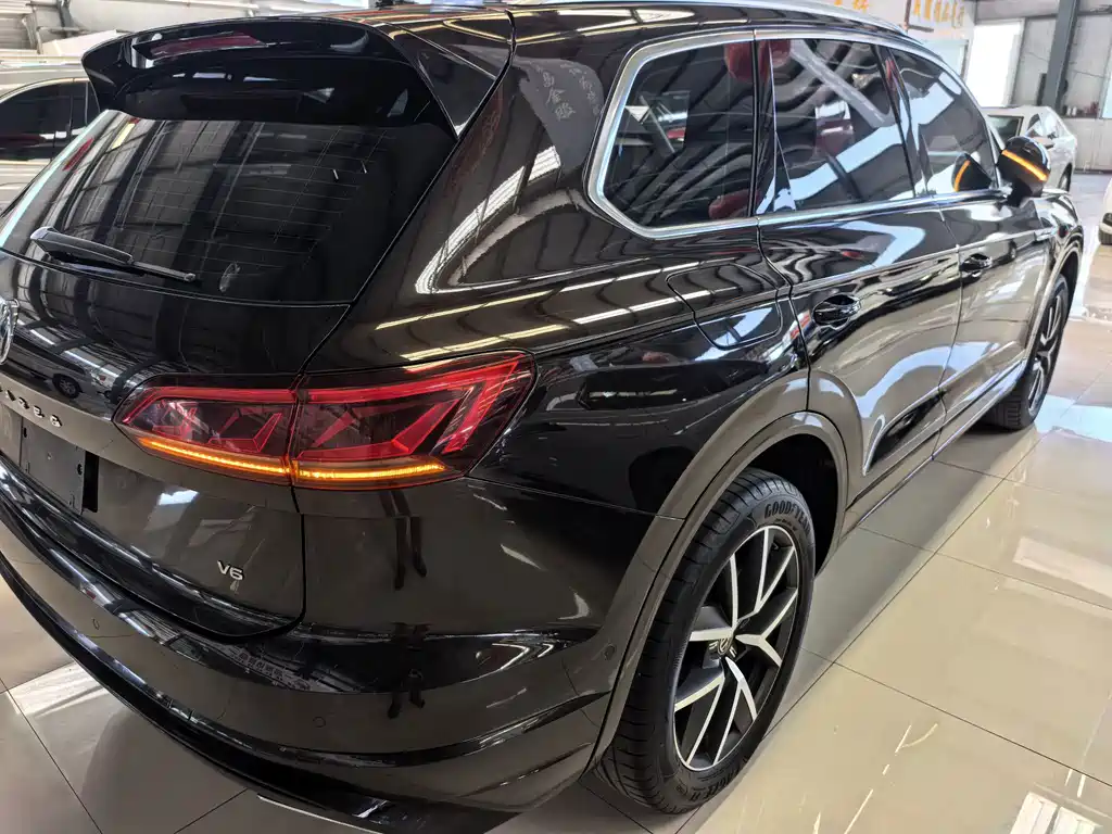 Volkswagen Touareg — миниатюра 5