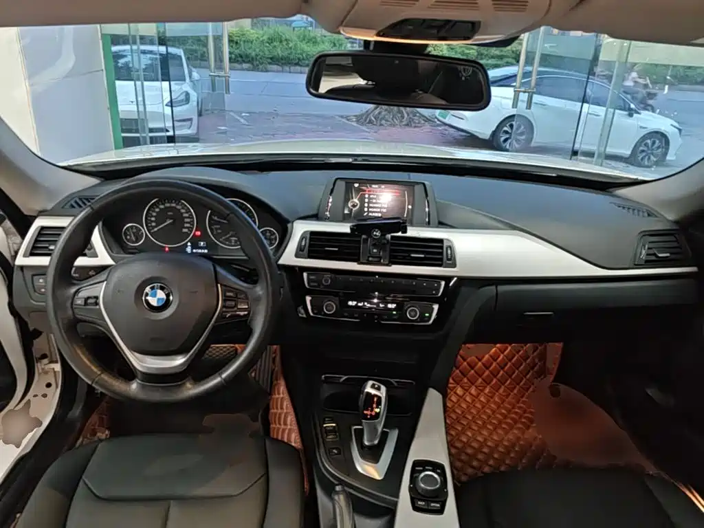 BMW 3 Series GT — миниатюра 10
