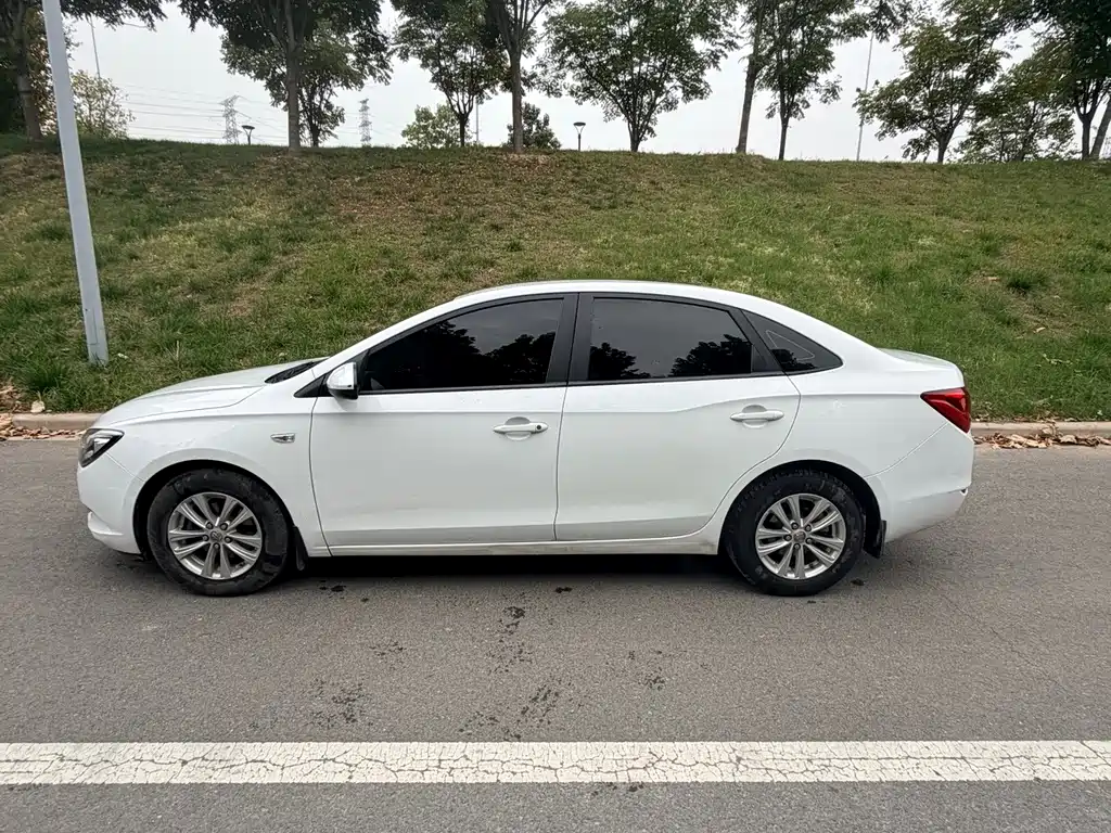 Buick Excelle — миниатюра 3
