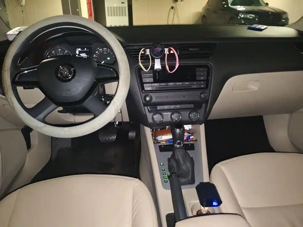 Skoda Octavia — миниатюра 5