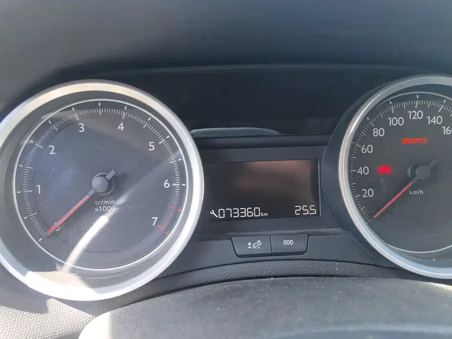 Peugeot 408 — миниатюра 14