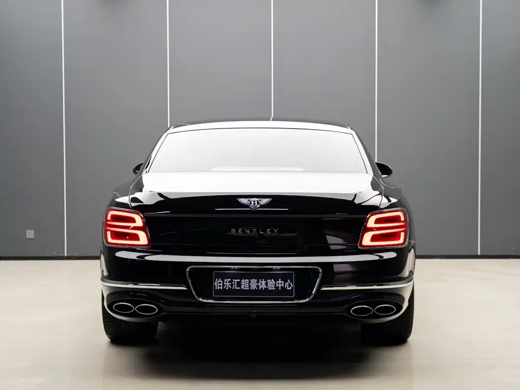Bentley Flying Spur — миниатюра 7
