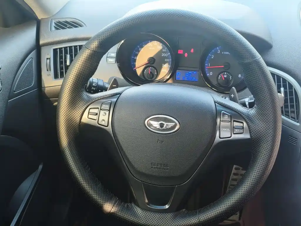 Hyundai Genesis Coupe — миниатюра 14