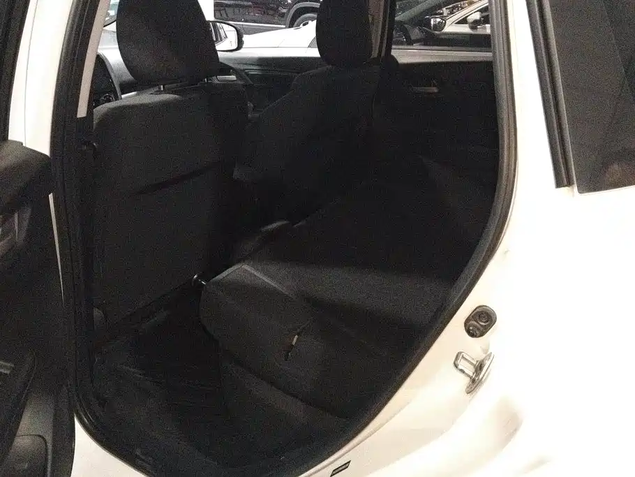 Honda Fit — миниатюра 11
