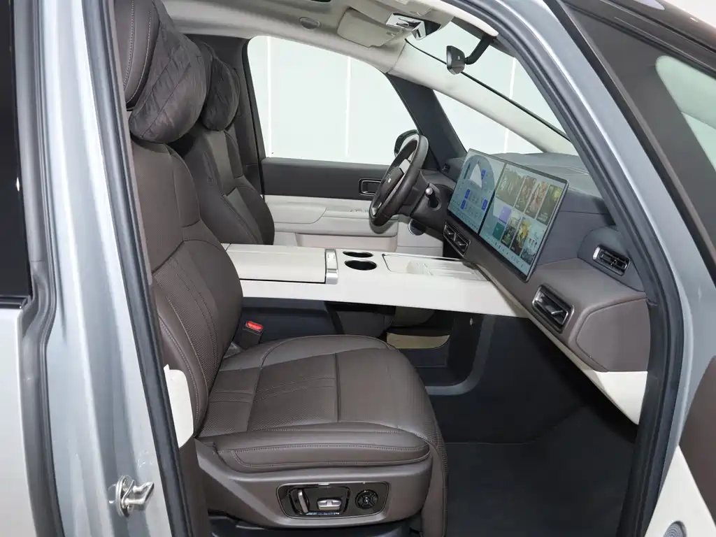 Li Auto Li MEGA — миниатюра 27