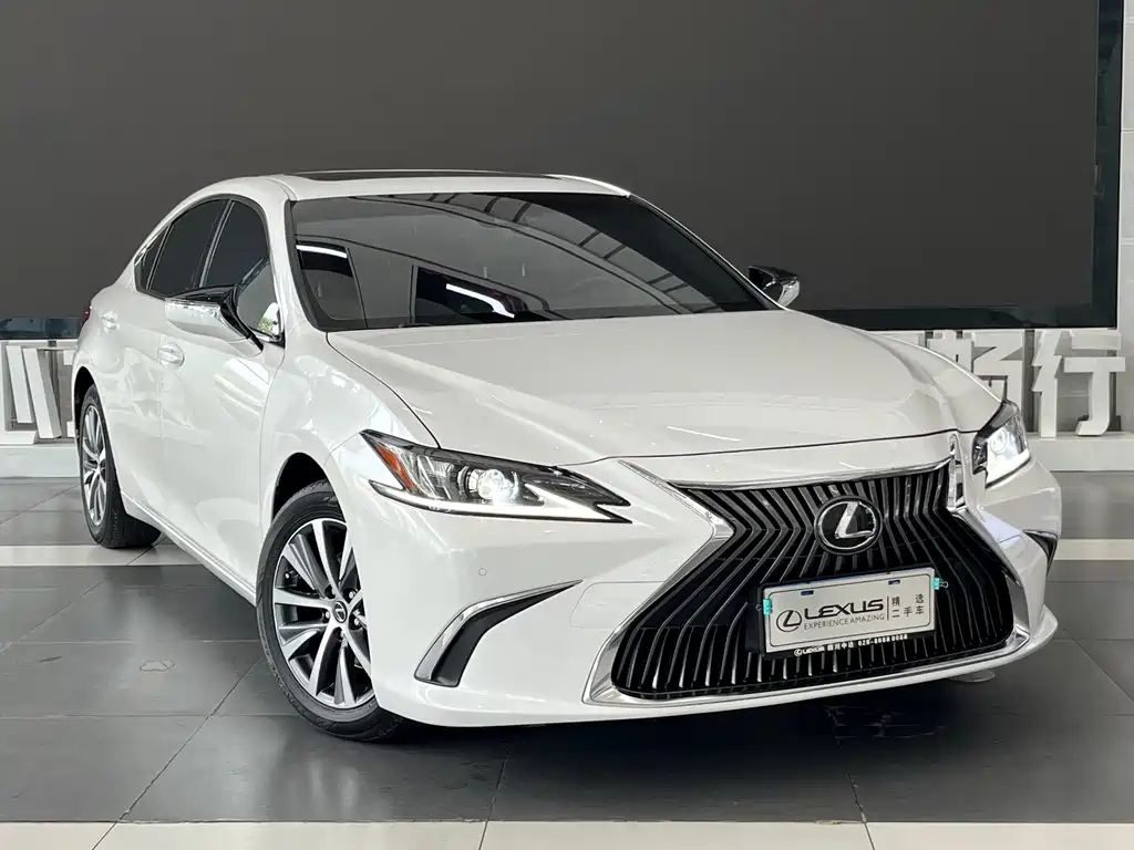 Lexus ES — миниатюра 3