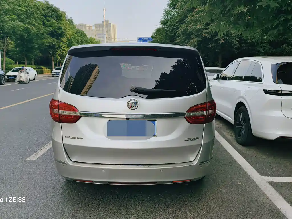 Buick GL8 2017 25S Luxury V