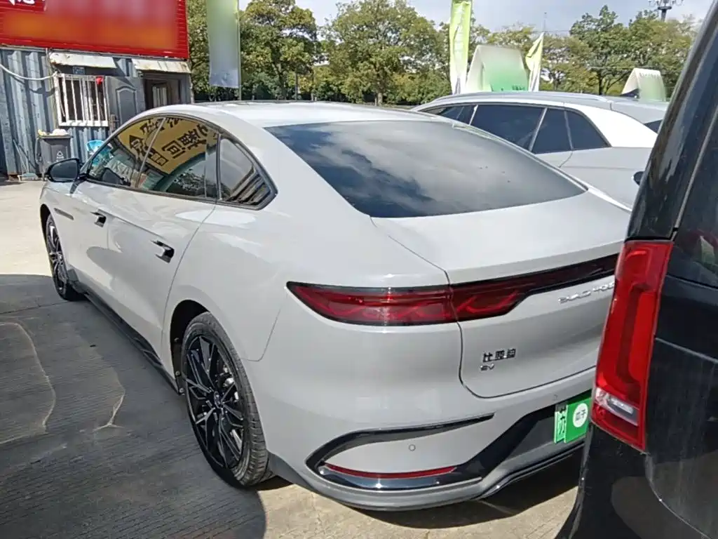 BYD Han — миниатюра 5