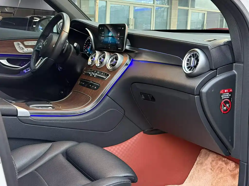 Mercedes-Benz GLC — миниатюра 6