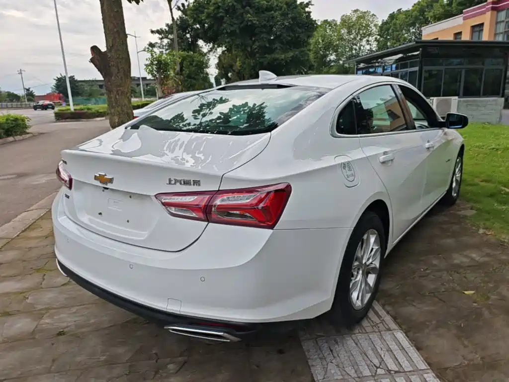 Chevrolet Malibu XL — миниатюра 7