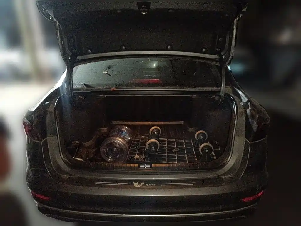 Geely Emgrand — миниатюра 20
