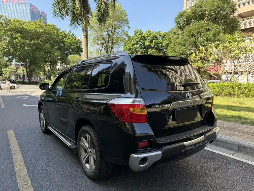 Toyota Highlander — миниатюра 4