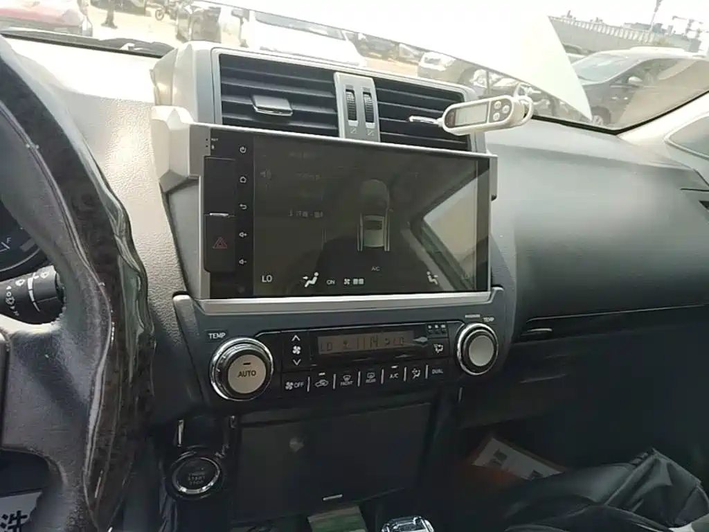 Toyota Prado — миниатюра 13