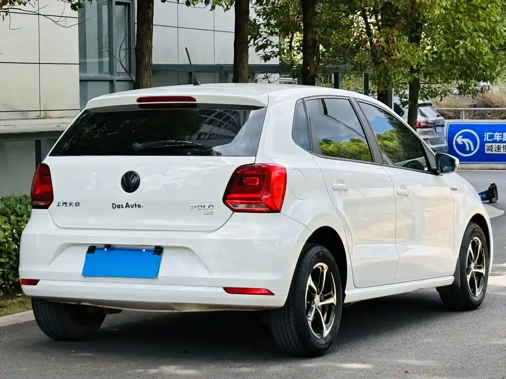 Volkswagen Polo — миниатюра 4