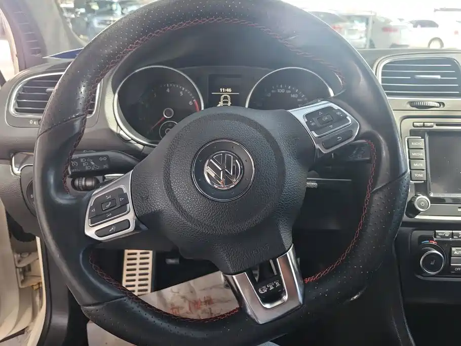 Volkswagen Golf GTI — миниатюра 15