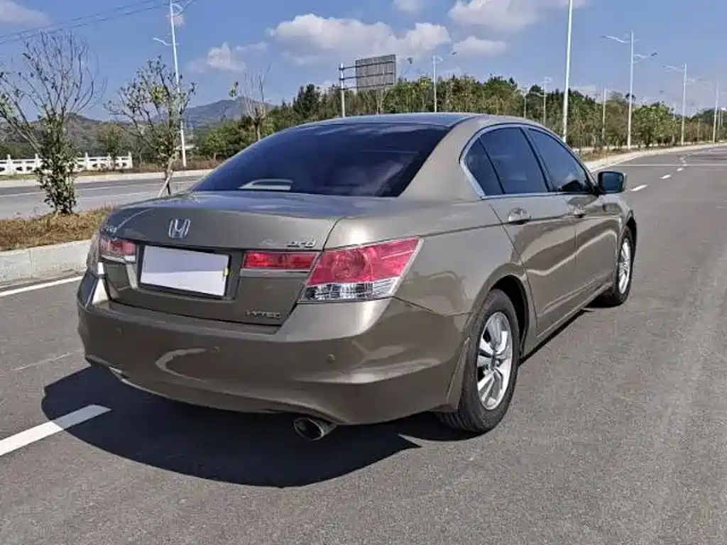 Honda Accord — миниатюра 7