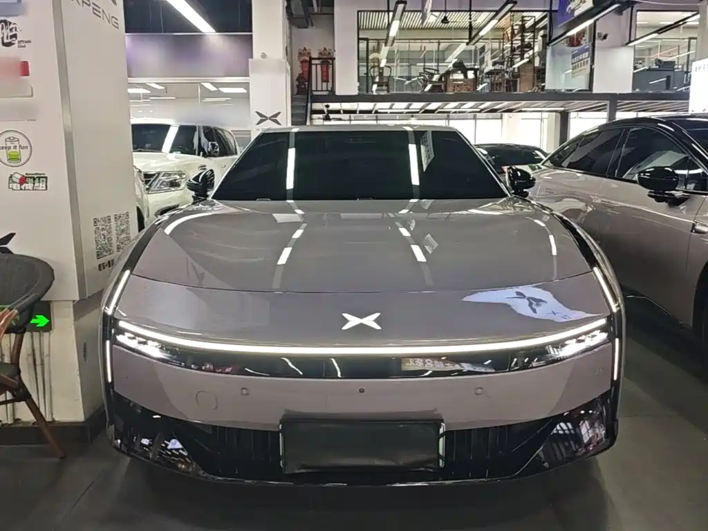 XPeng P7 — миниатюра 3