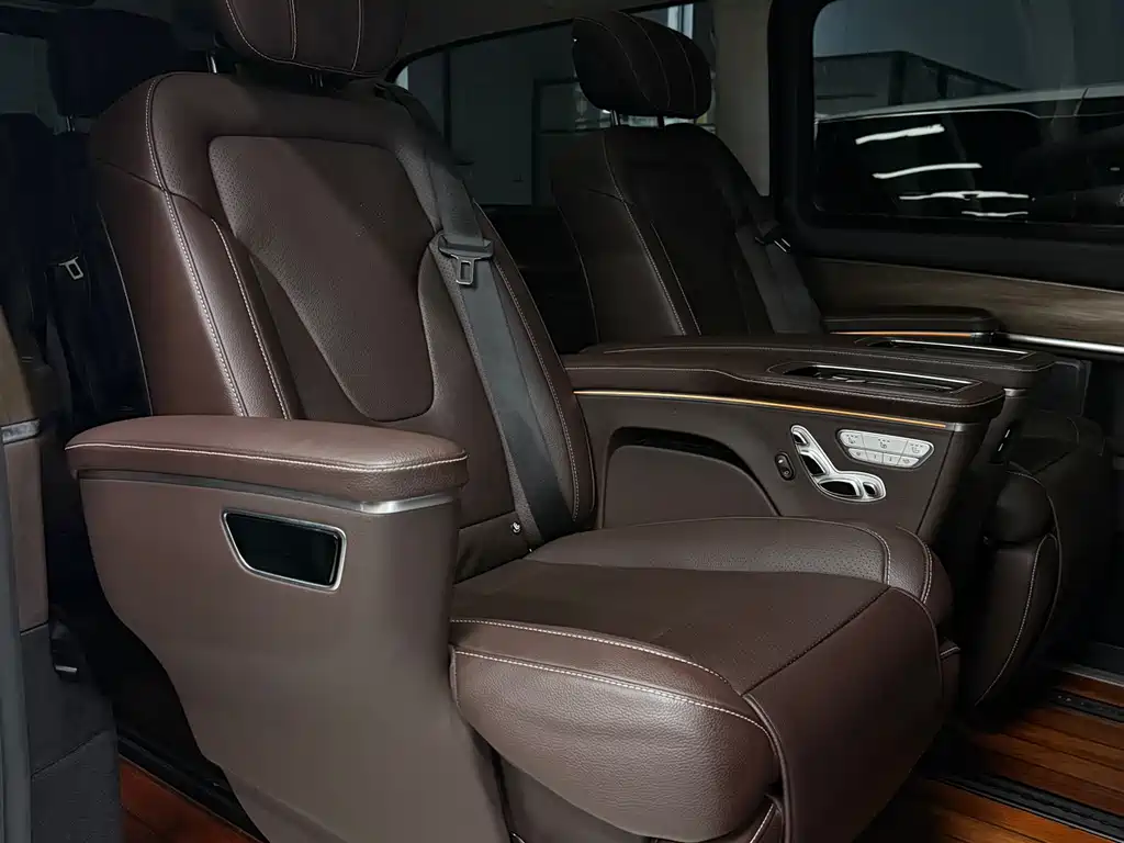 Mercedes-Benz V-Class V 2022 V 260 L Luxury