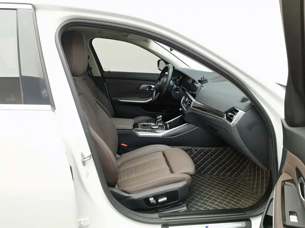 BMW 3 Series — миниатюра 23