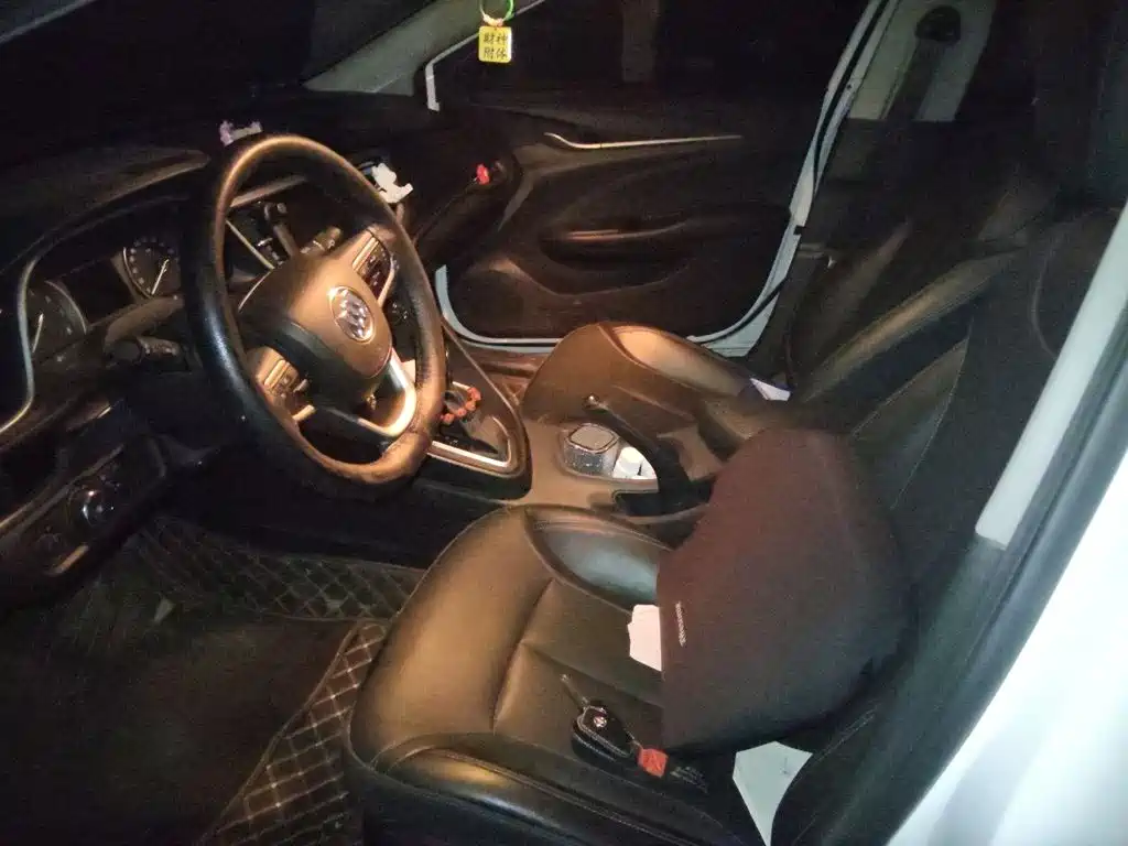 Buick Excelle — миниатюра 16