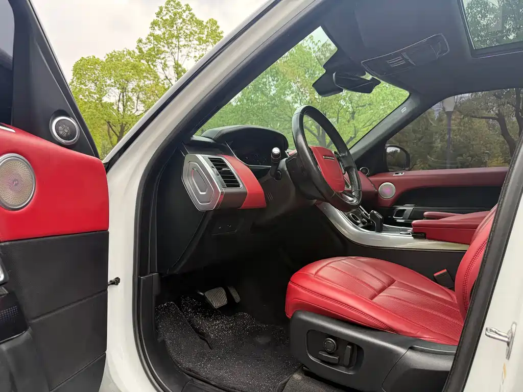 Land Rover Sport — миниатюра 10
