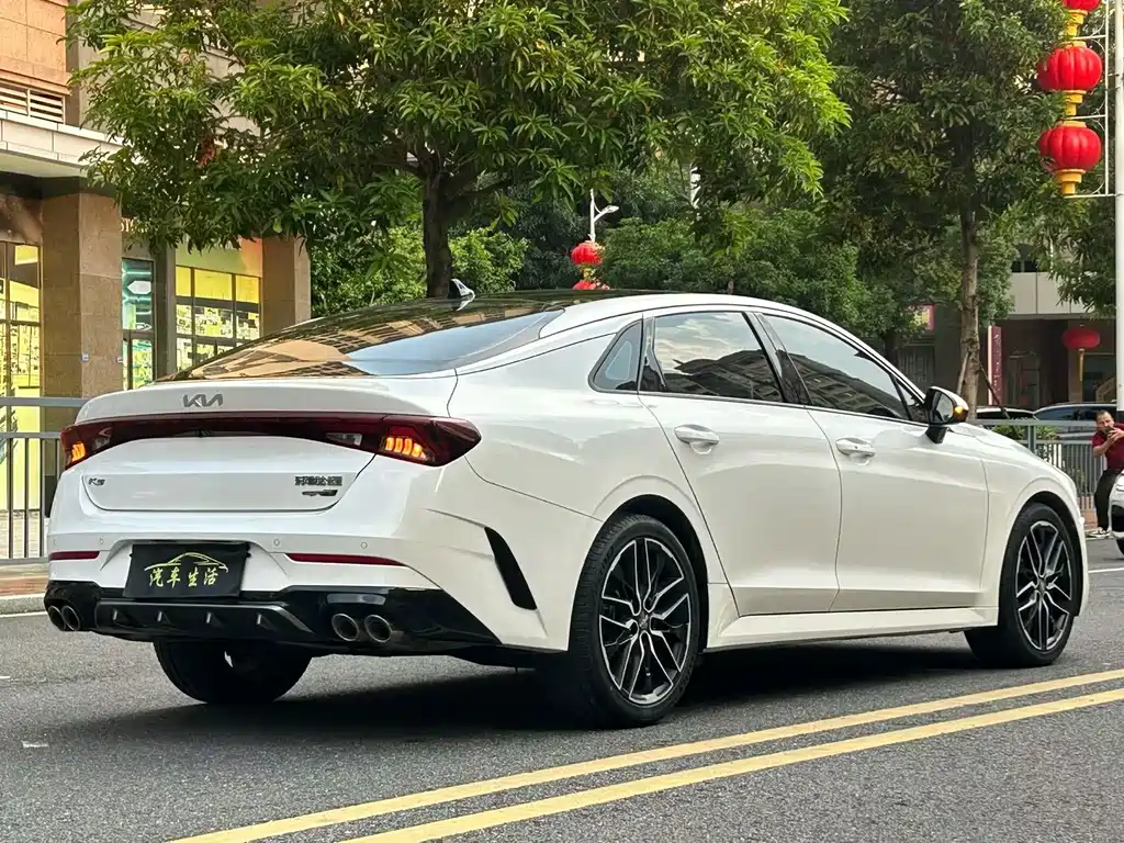 Kia K5 — миниатюра 6