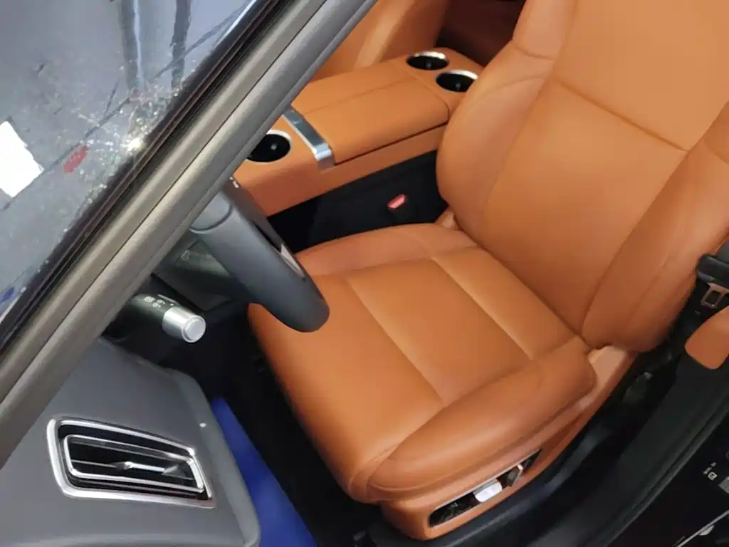 Li Auto Li L8 — миниатюра 15