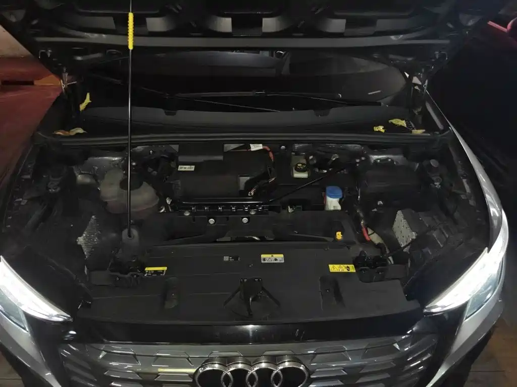 Audi Q5 e-tron — миниатюра 11