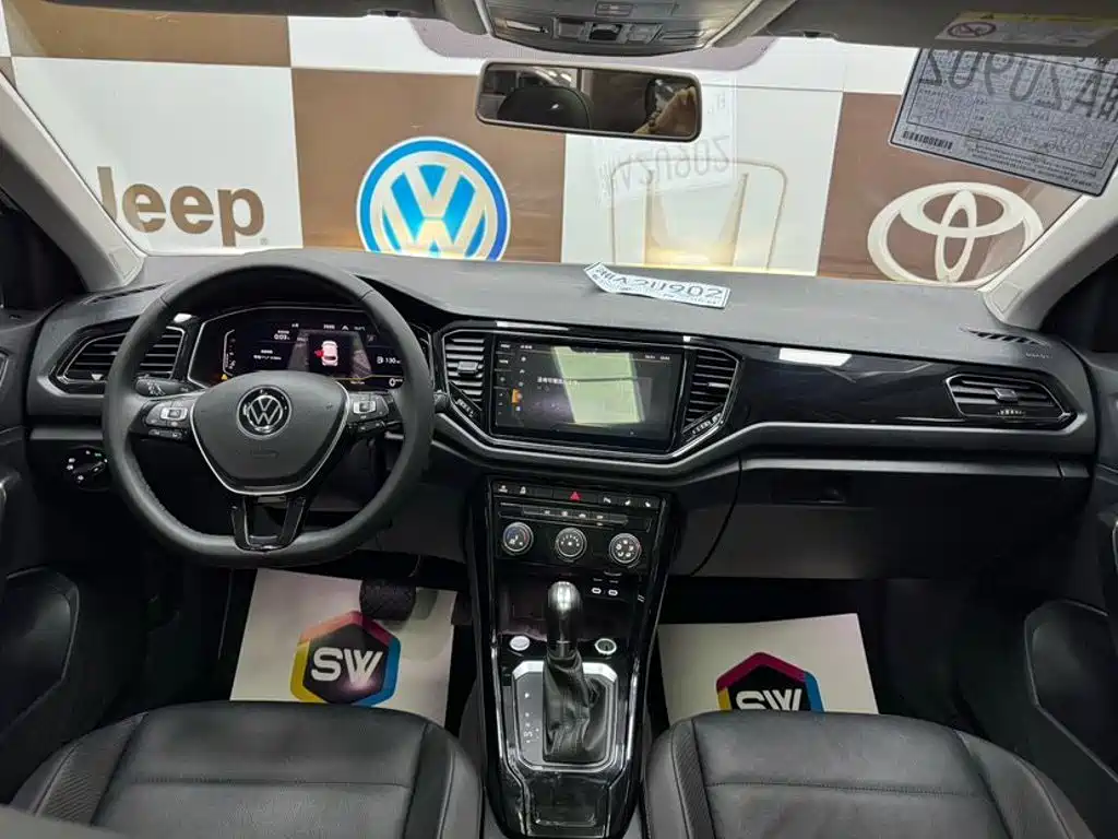 Volkswagen T-Roc — миниатюра 9