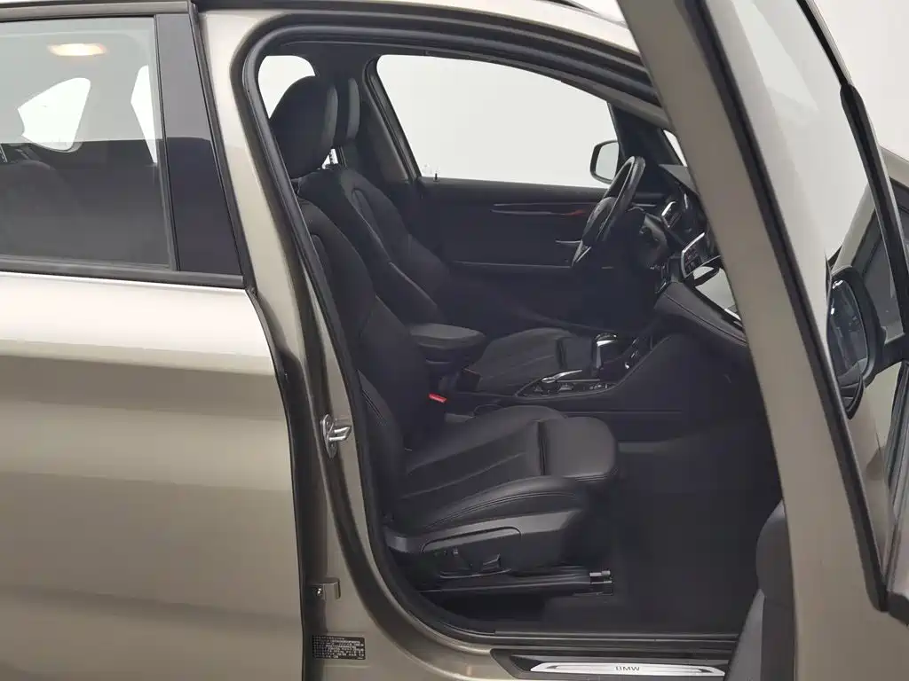 BMW 2 Series Active Tourer — миниатюра 23