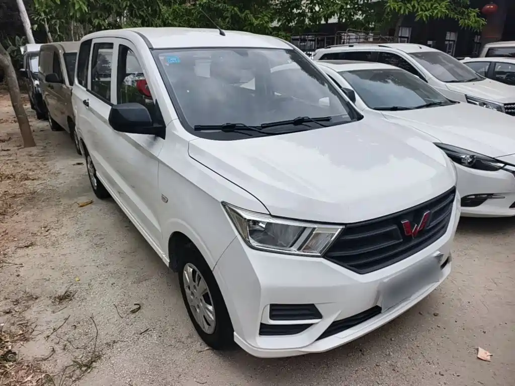 Wuling Hongguang — миниатюра 4