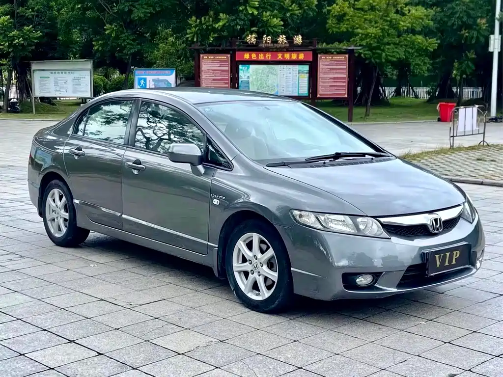 Honda Civic — миниатюра 2