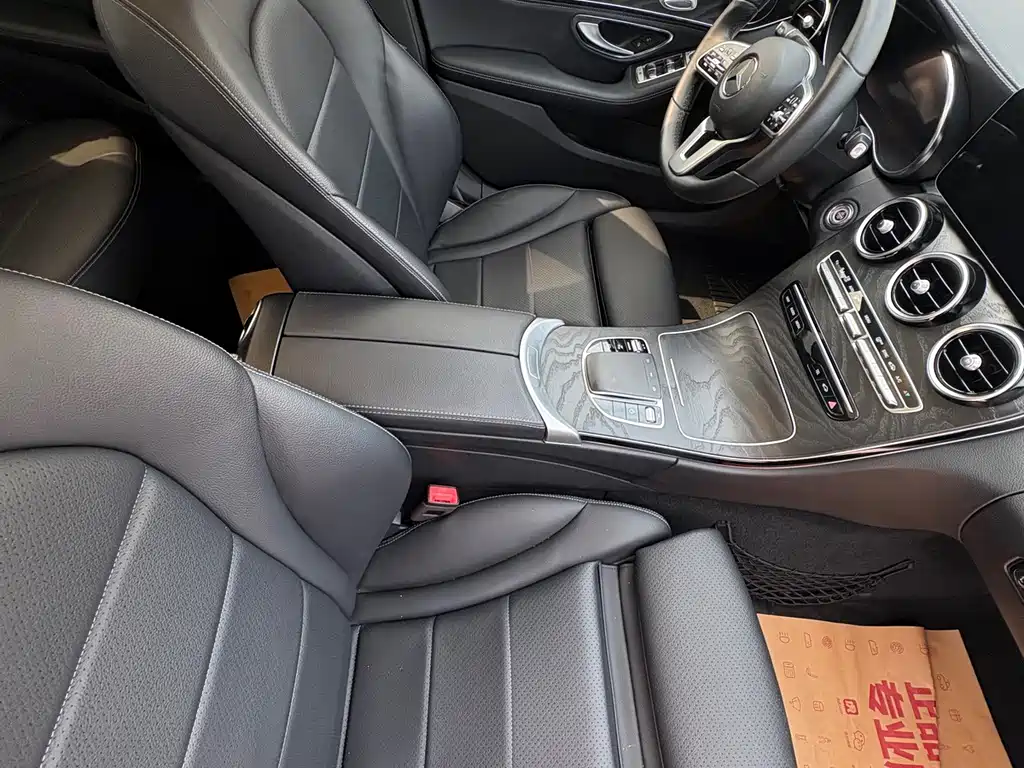 Mercedes-Benz C-Class — миниатюра 8