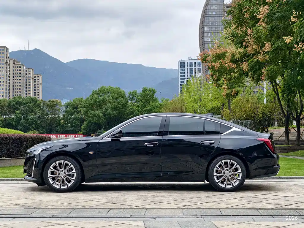 Cadillac CT5 — миниатюра 3