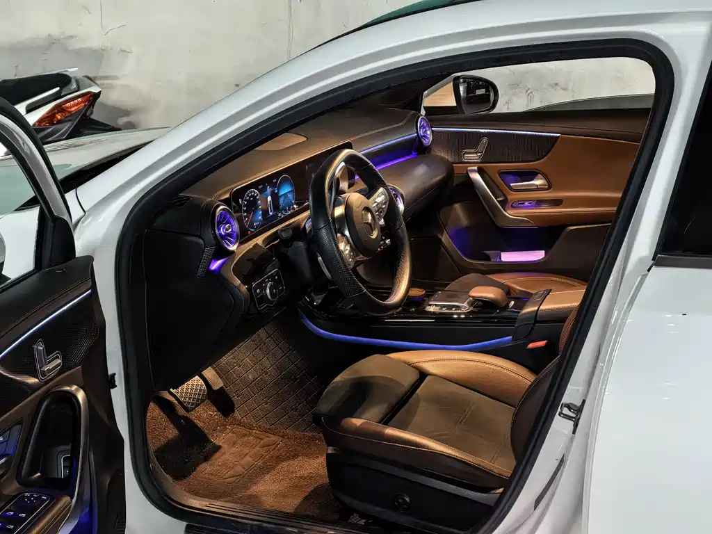 Mercedes-Benz A-Class — миниатюра 6