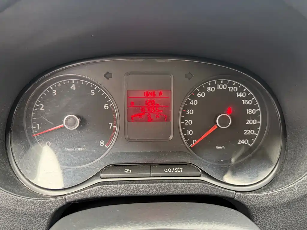 Volkswagen Polo — миниатюра 15