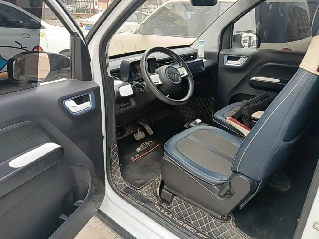 Wuling MINIEV — миниатюра 16