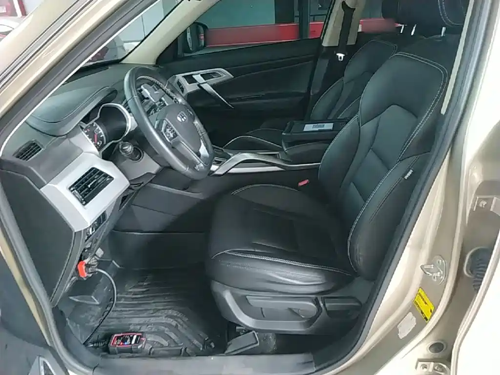 Geely Boyue — миниатюра 15