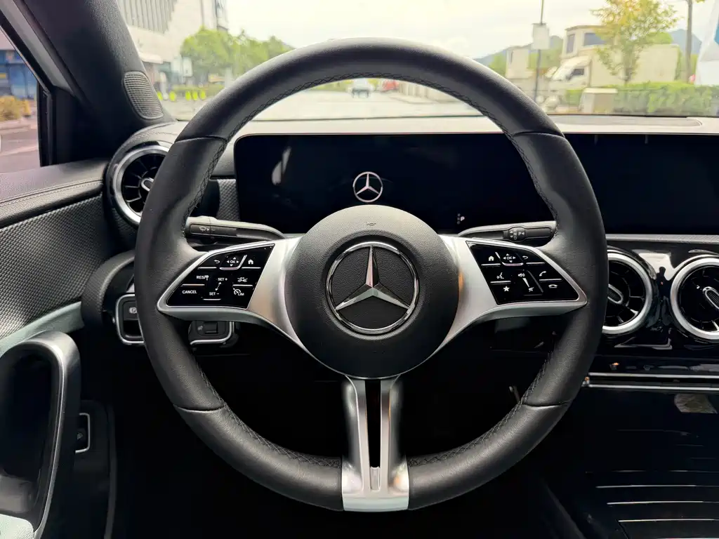 Mercedes-Benz A-Class — миниатюра 19