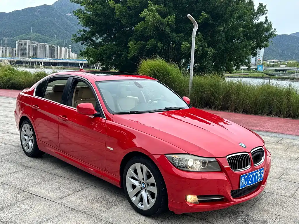 BMW 3 Series — миниатюра 3
