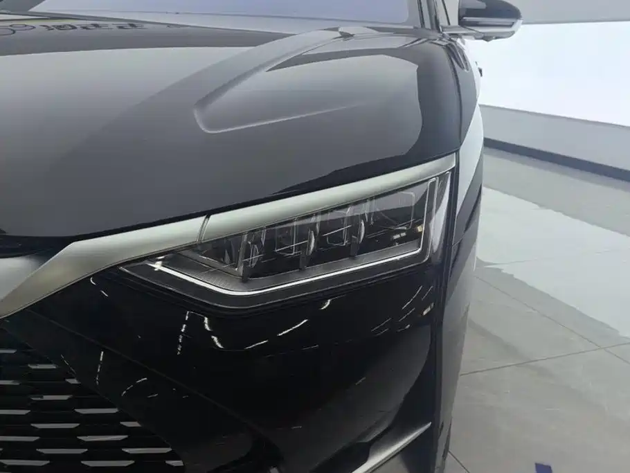 BYD Han — миниатюра 5