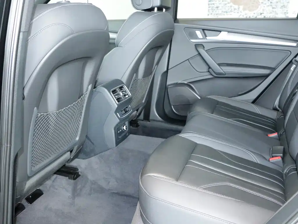 Audi Q5L — миниатюра 8